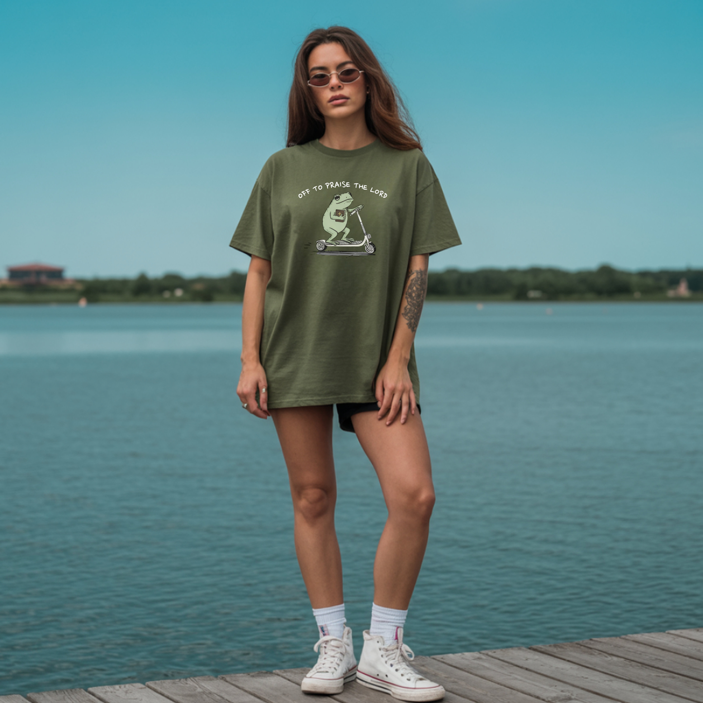 Off to Praise the Lord" Frog Graphic Tee | Comfort Colors® Hand-Pressed Southern Apparel